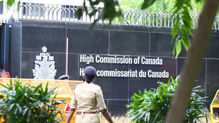 India suspende visado a Canadá
