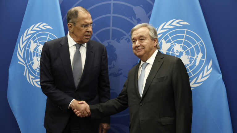 Canciller de Rusia se reúne con el Secretario General de la ONU