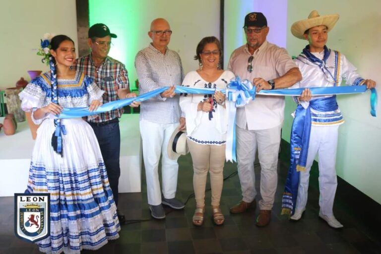 Se inaugura Exposición Nacional de Artesanías en León
