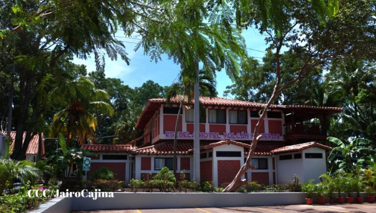 Inauguran Escuela Hotel Volcán Maderas en la paradisíaca Isla de Ometepe