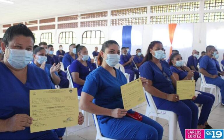 Privados de libertad integrados al trabajo y estudio reciben estímulos