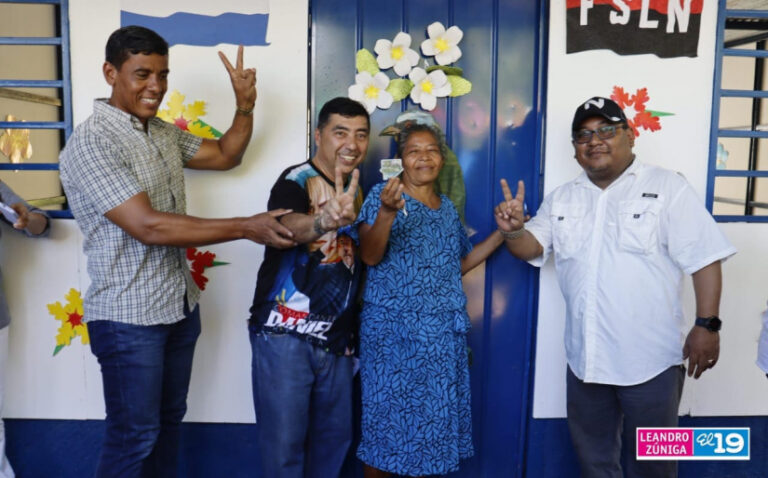 Entregan vivienda digna en la comarca Esquipulas