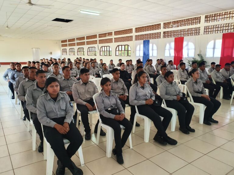 Aperturan cinco cursos para servidores públicos de los penales de Nicaragua