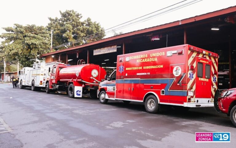 Envían tres camiones de emergencia a la nueva Estación de Bomberos en Ocotal