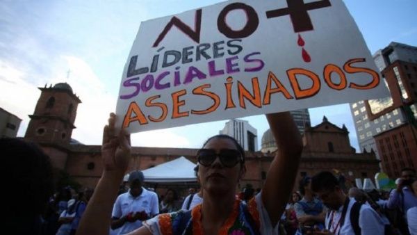 Asesinan a dos líderes sociales en Colombia