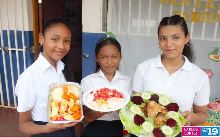 Estudiantes del Colegio Pablo VI celebran el Día de la Alimentación