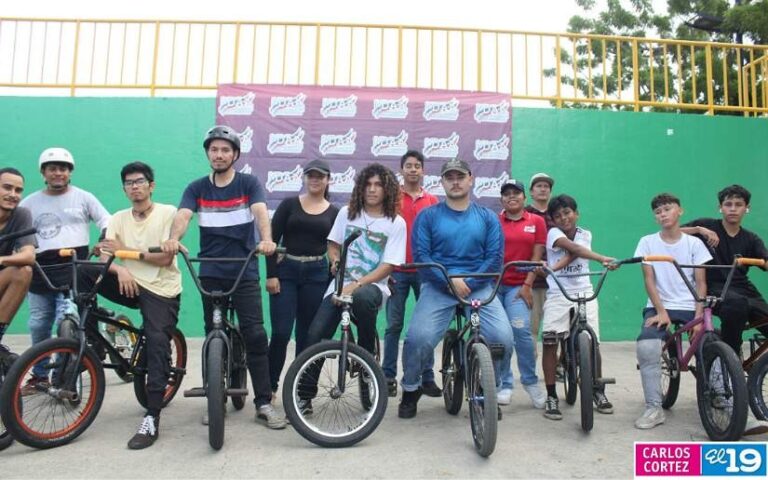 Realizan competencia de BMX en Managua