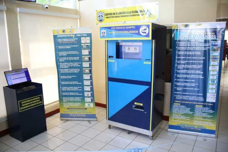 Inauguran Kiosco Tecnológico en la delegación policial del Reparto Schick