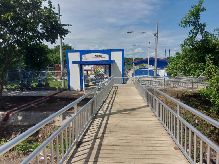 Rehabilitan centro escolar en el municipio El Viejo