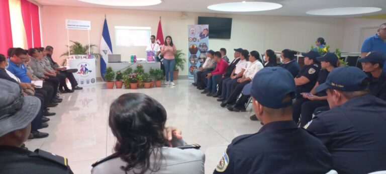 Funcionarios del MIGOB se capacitan sobre las adicciones