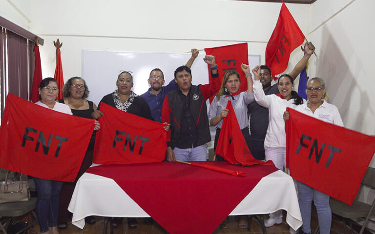 Servidores Públicos celebran la noticia del reajuste salarial