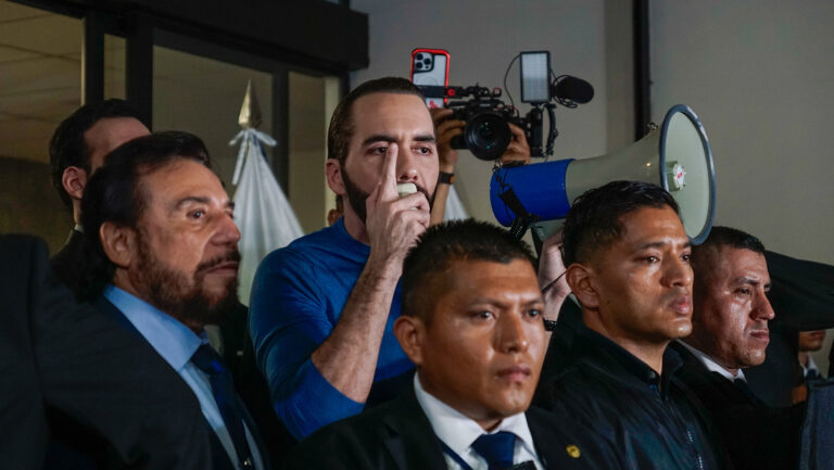 Bukele se inscribe para participar en las elecciones presidenciales del 2024