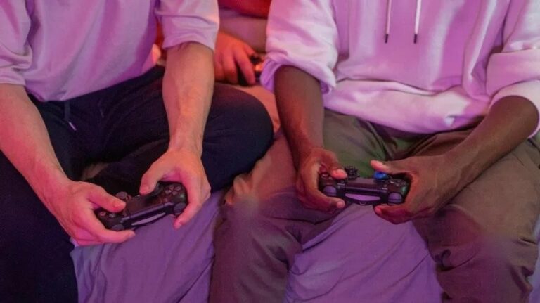 Madre gana demanda para correr a sus hijos de su casa