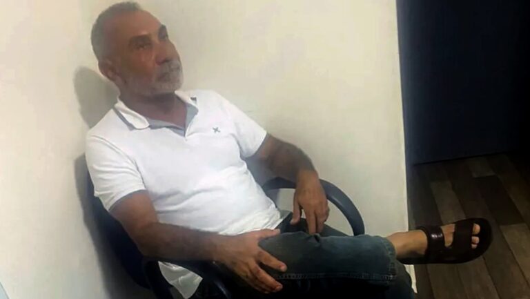 Detienen al exsenador acusado de violar a su propia hija y matar a la madre