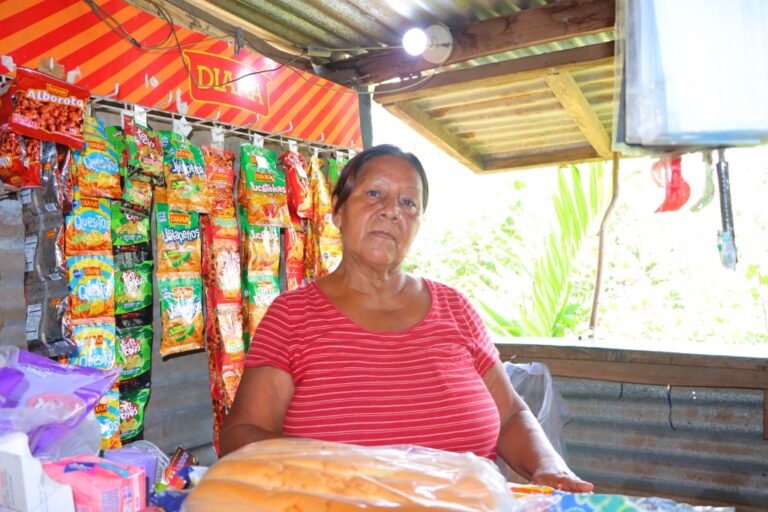 ENATREL garantiza energía eléctrica a familias del barrio “Hugo Chávez