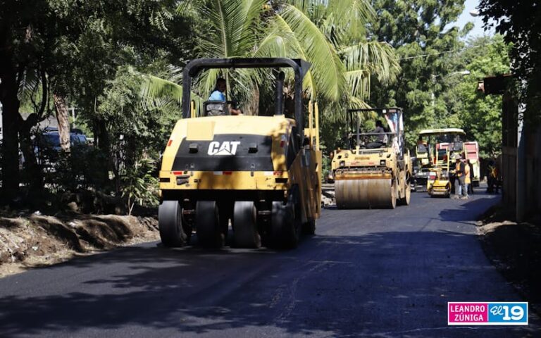 Realizan mejoramiento vial en el barrio Germán Pomares