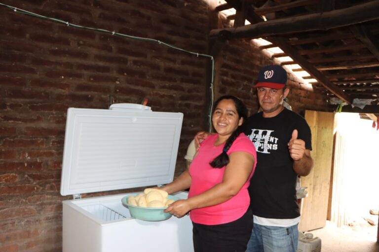 Inauguran proyecto de electrificación en el municipio de San Francisco del Norte