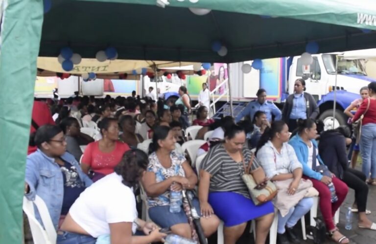 Mujeres de diferentes comunidades de la Costa Caribe Sur reciben atención médica