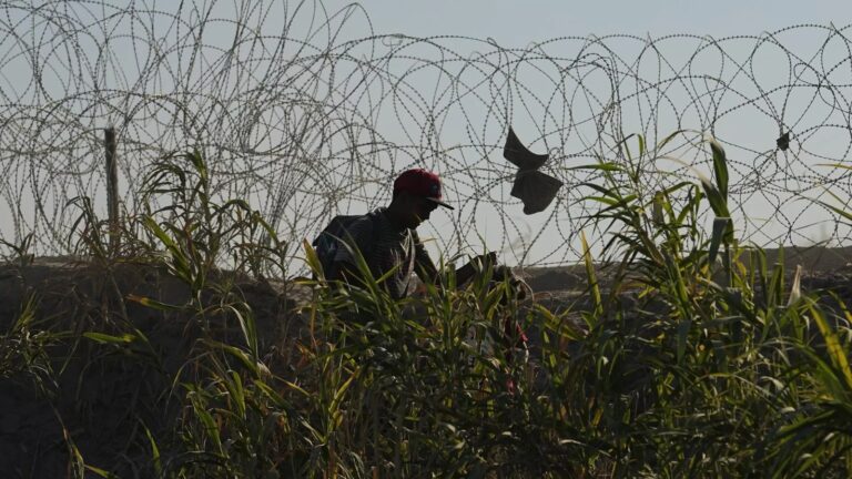 México destaca disminución en flujo migratorio