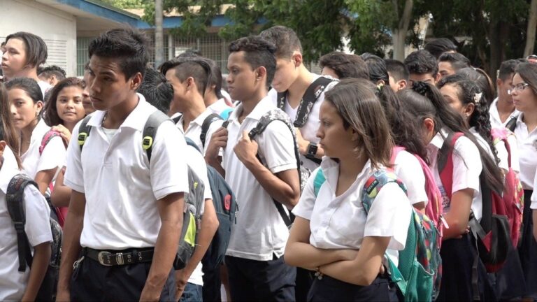 Matrícula para el año lectivo 2024 ha sobrecumplido la meta