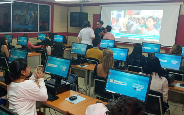 Este año Nicaragua contará con 11 mil 502 nuevos técnicos
