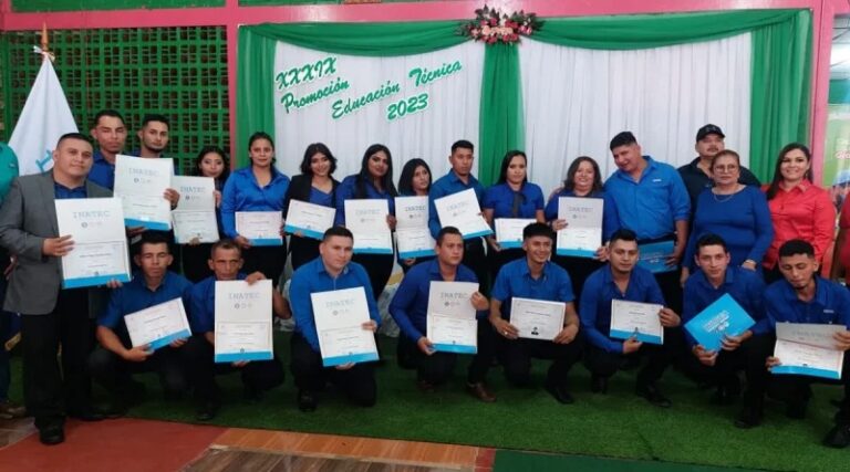 Certifican a 70 nuevos técnicos en Muy Muy