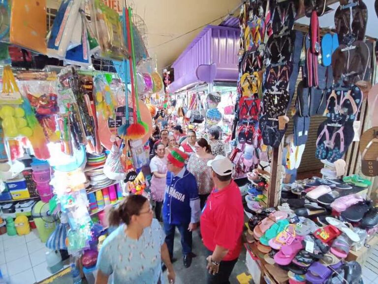 Comerciantes con grandes ofertas para invertir el aguinaldo