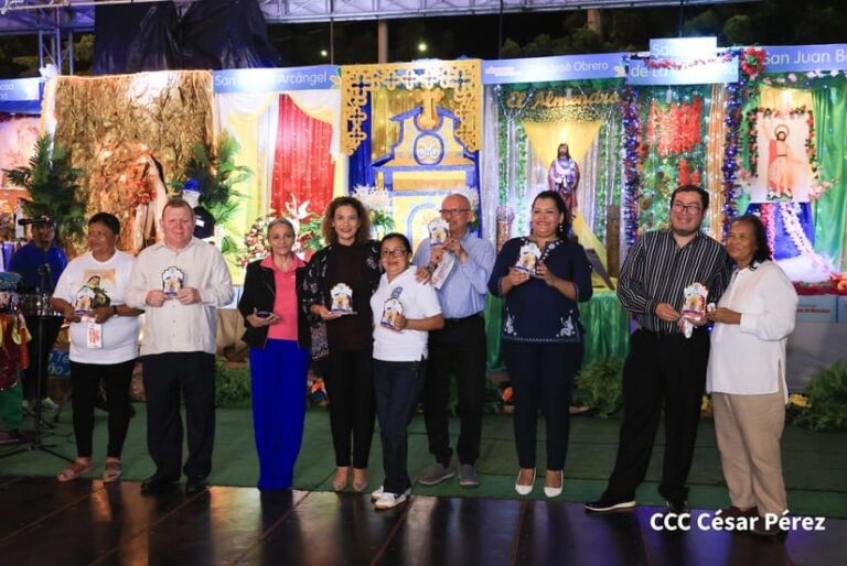 Inauguran la octava Exposición de los Santos Patronos 