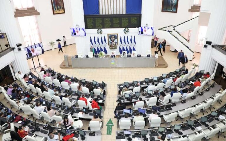 Aprueban Presupuesto General de la República 2024