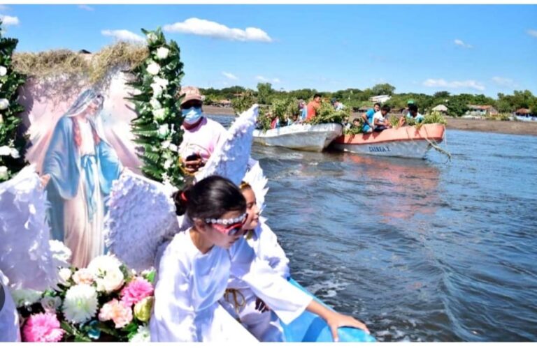 Se realiza la tradicional Purísima Acuática