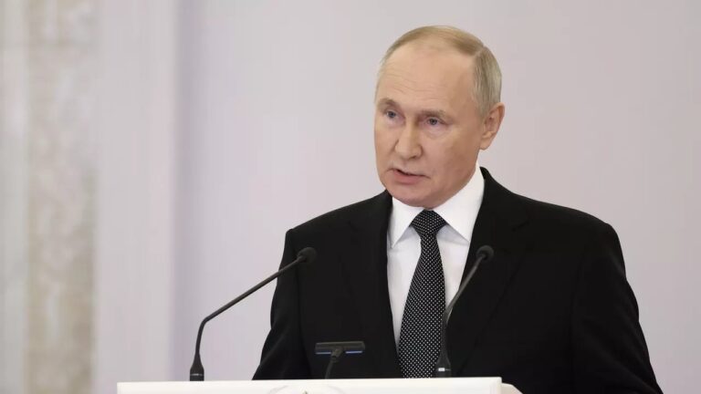 Putin expresa intención de postularse a nuevo mandato 