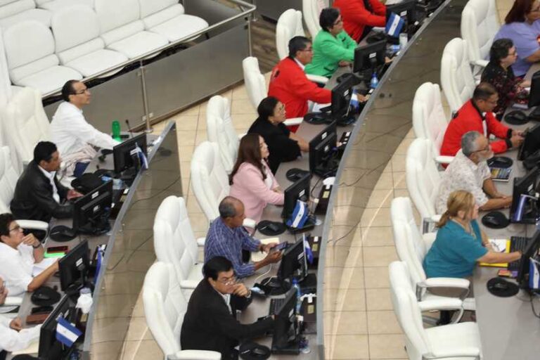 Reforman la Ley de Contrataciones Administrativa del Sector Público