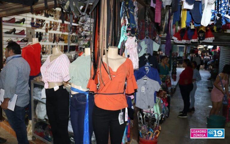 Mercado Israel Lewites con excelentes promociones para esta navidad