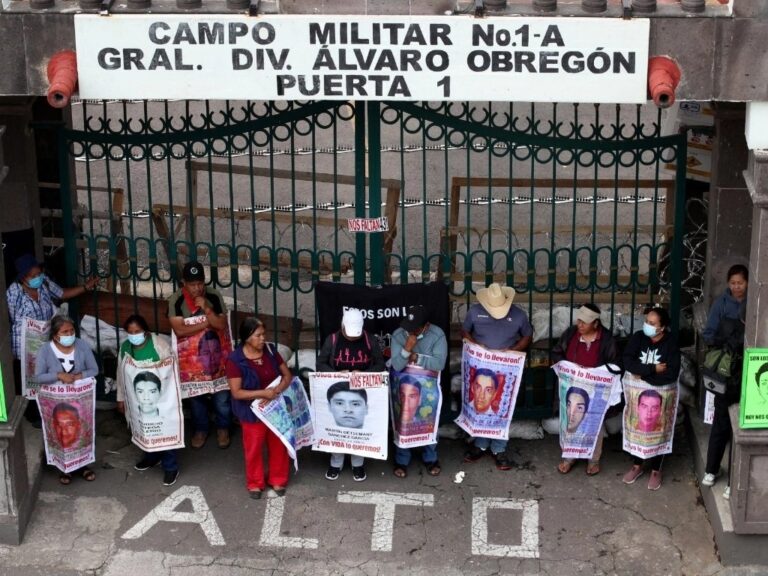 Mantienen prisión preventiva a militares implicados en caso de Ayotzinapa