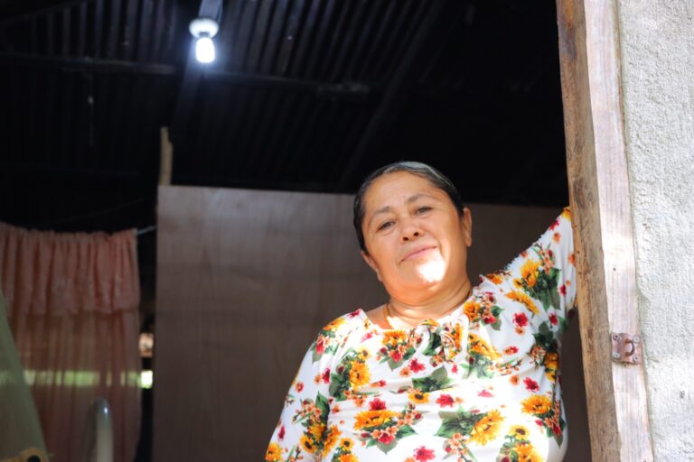 Inauguran proyecto de electrificación en Nueva Segovia