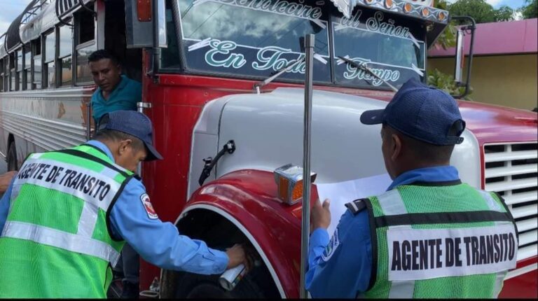 Inspeccionaban unidades de trasporte público en Madriz