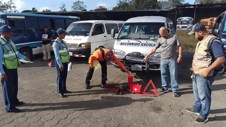 Realizan inspección a unidades de transporte escolar en Carazo