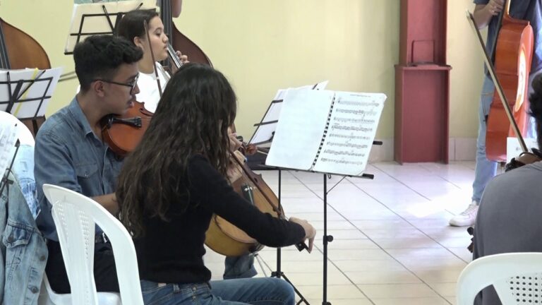 MINED trabaja en la revitalización del arte y la cultura