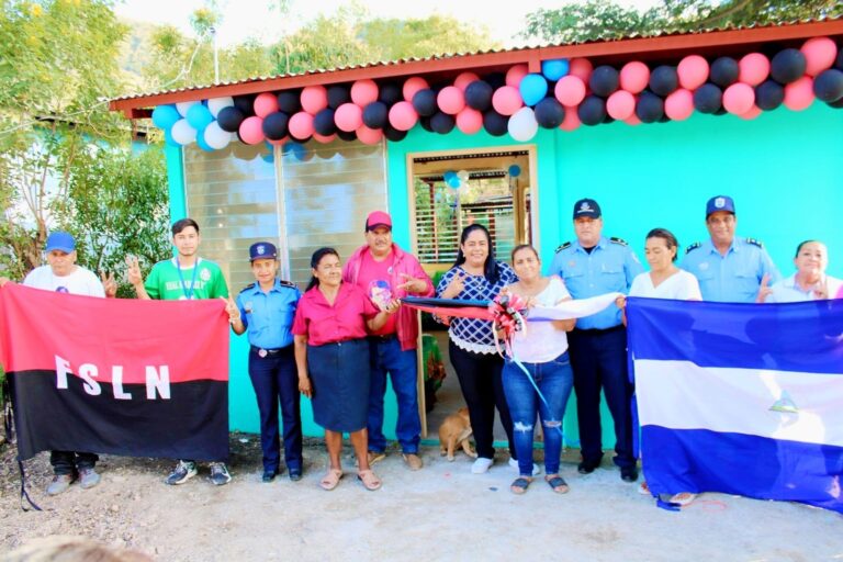 Gobierno Sandinista cumple el sueño de dos familias de escasos recursos