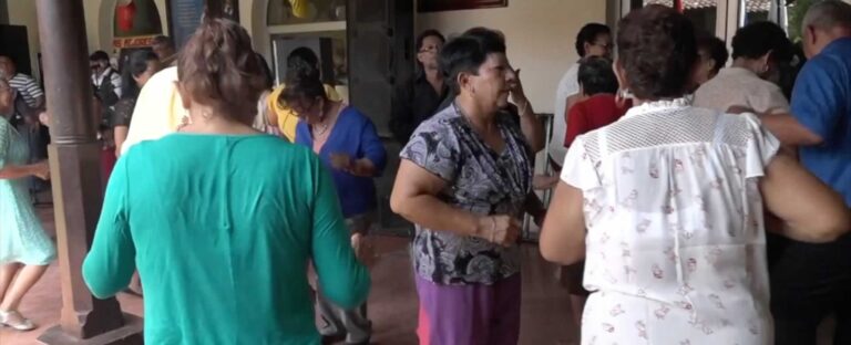 Adultos Mayores participan de bailongo matancero en Siuna