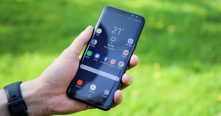 Ofrecen 10 mil dólares a quien pase un mes sin utilizar su celular