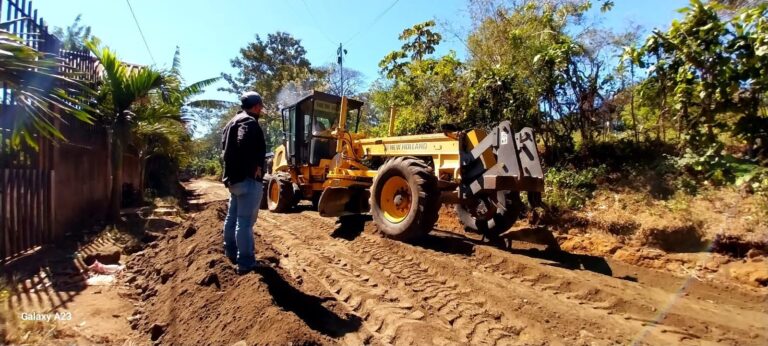 Rehabilitan 3.3 km de caminos en Jinotepe