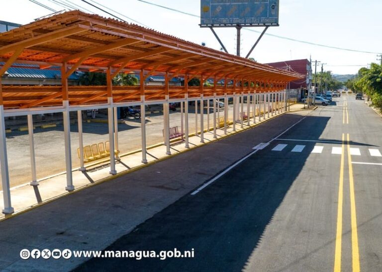 Recarpetean cinco cuadras en barrios de Managua