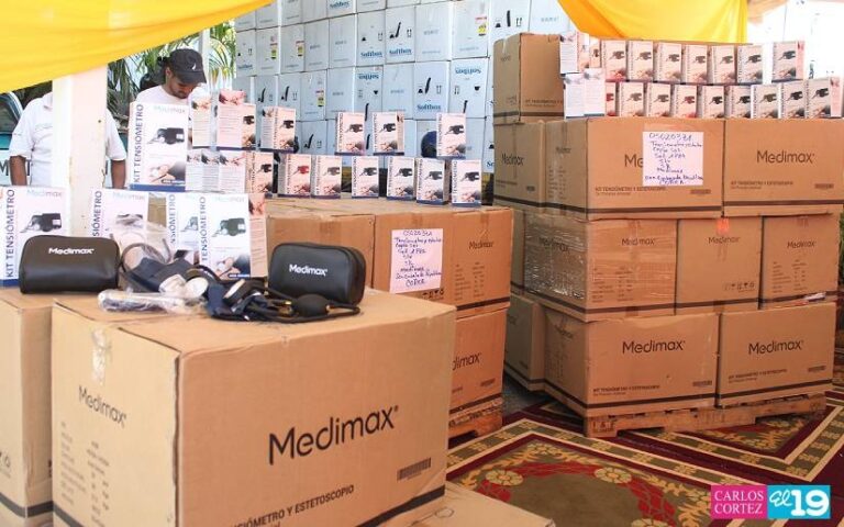 Distribuyen 2 mil tensiómetros y estetoscopios a SILAIS de Nicaragua