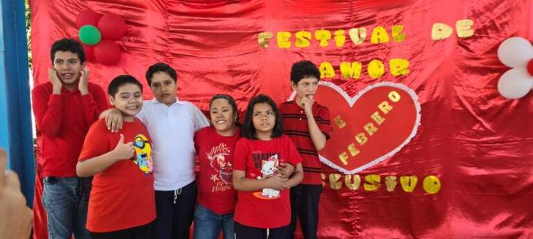 Escuela de Educación Especial Melania Morales celebra el Amor y la Amistad