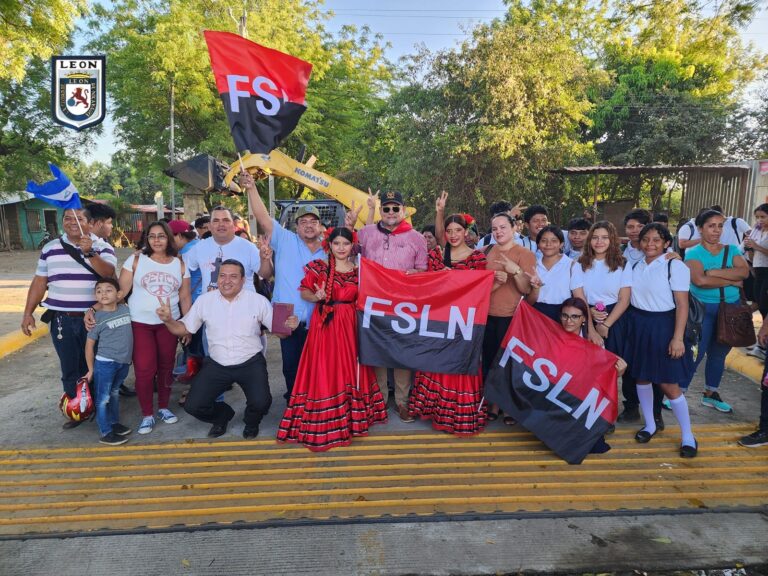 Lanzan proyecto de limpieza de 2km de cauce revestido en León