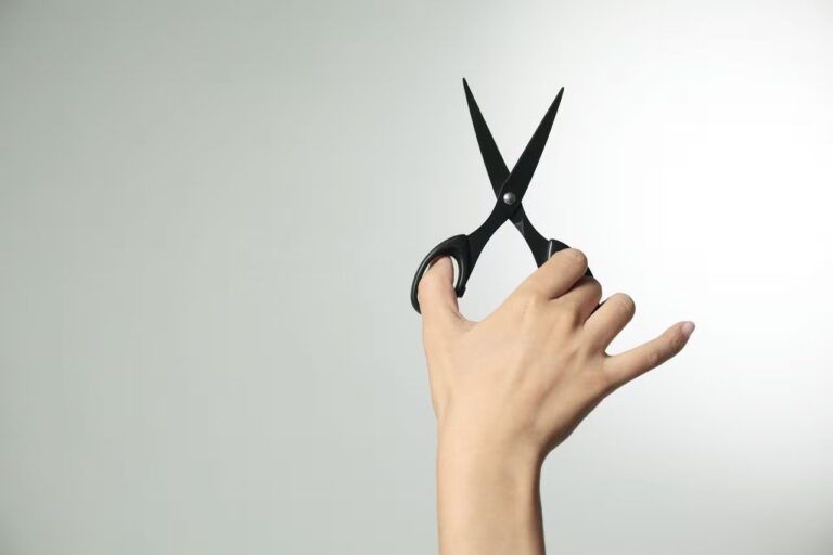 Mujer celosa le amputa el pene a su esposo