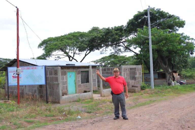 Inauguran proyecto de electrificación en el municipio San José de Bocay