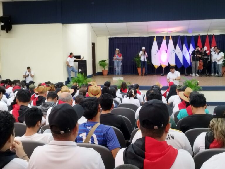 Rinden homenaje al General Sandino en la Universidad Casimiro Sotelo