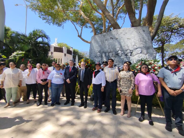 AN y embajador de México se suman al homenaje a Sandino